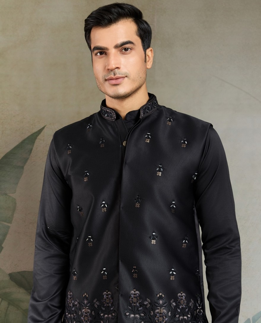 61101-black - Elegant Black Embellished Kurta Set for Men